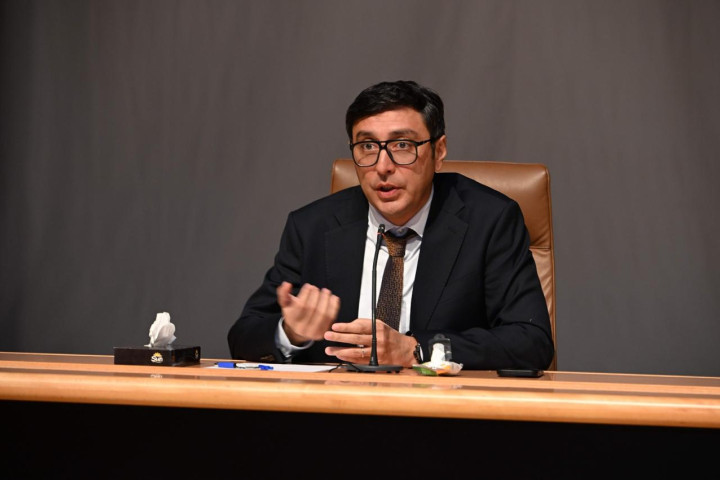 “İdman Paytaxtı” Qəbələ şəhərində idman idarələri və qurğularının rəhbərləri ilə görüş