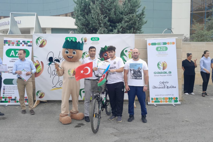 Qəbələdə yeniyetmə və gənclər arasında veloyürüş təşkil olunub