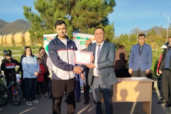 Qəbələdə yeniyetmə və gənclər arasında veloyürüş keçirilib