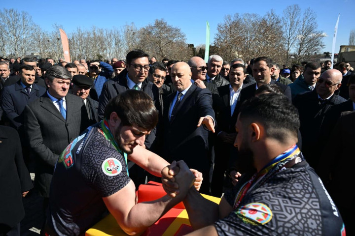 Qazax şəhərində müxtəlif idman növləri üzrə nümunəvi çıxışlar və sərgi təşkil olunub