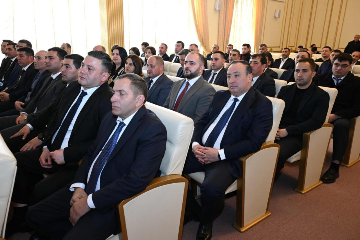 Gənclər və idman idarələrinin rəisləri, uşaq-gənclər idman məktəbləri və digər idman qurğularının rəhbərləri ilə görüş