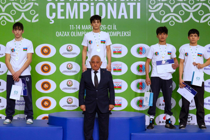 Qazax şəhərində sərbəst və yunan-Roma güləşi üzrə Azərbaycan çempionatı davam edir