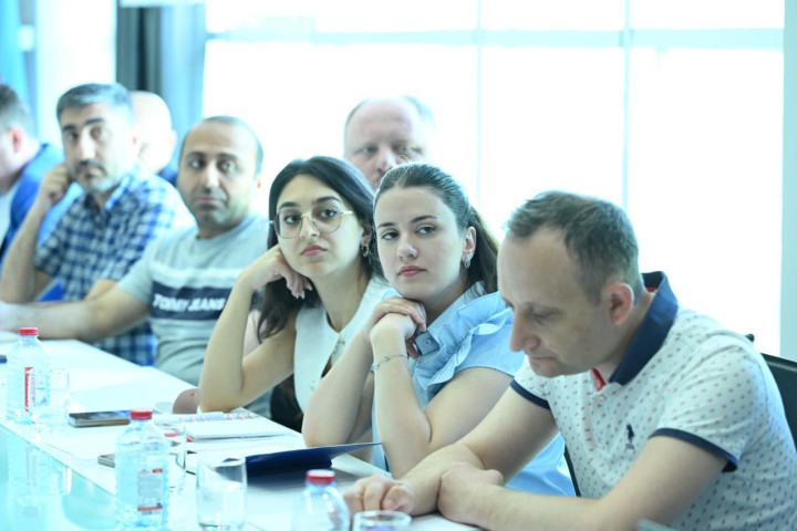 Mətbuat katibləri və media üzrə məsul şəxsləri üçün media və PR bacarıqlarının inkişafı üzrə təlim keçirilib